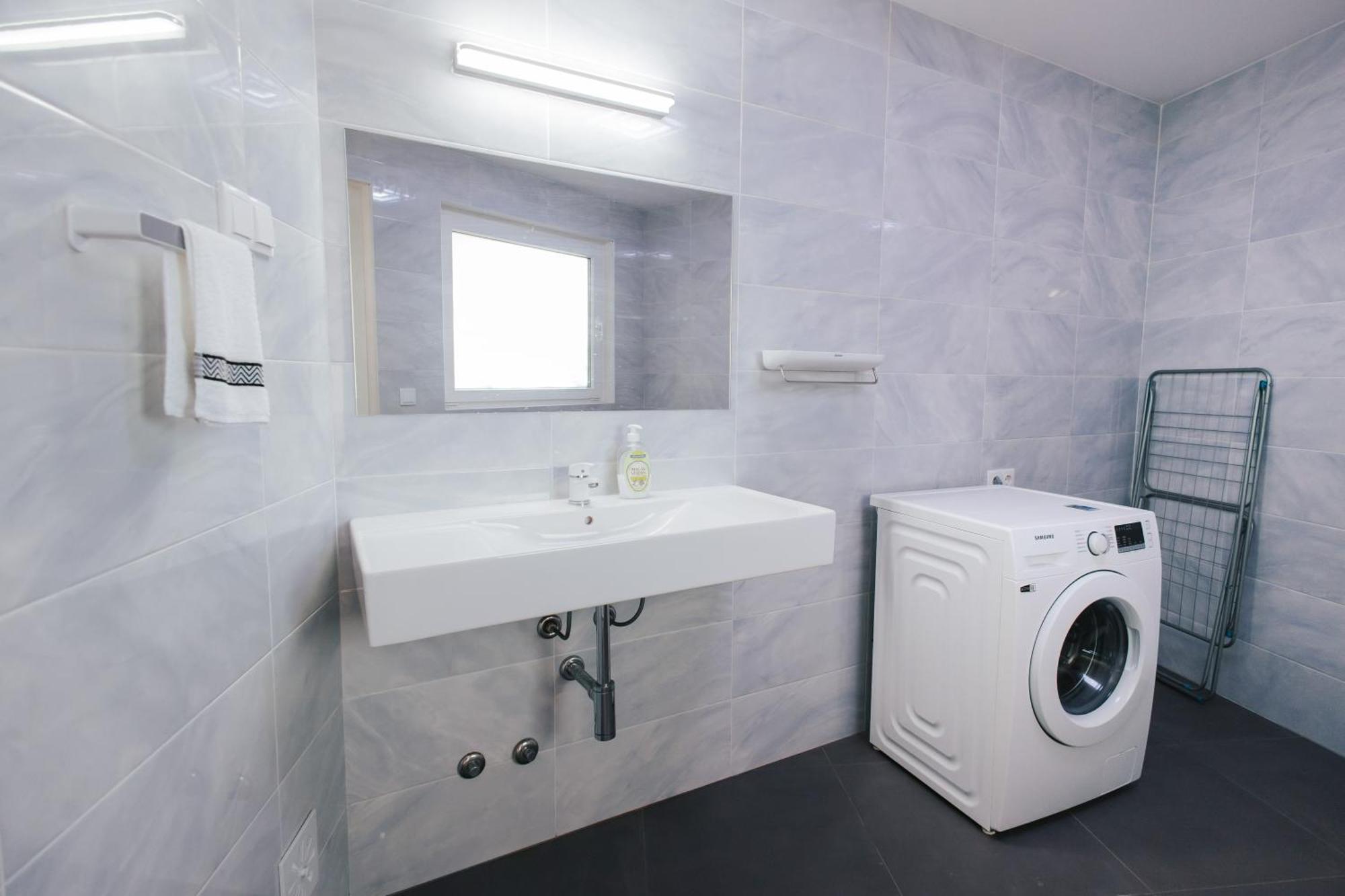 Spacious Seaside Apartment A - Faraway Lagoa  Esterno foto